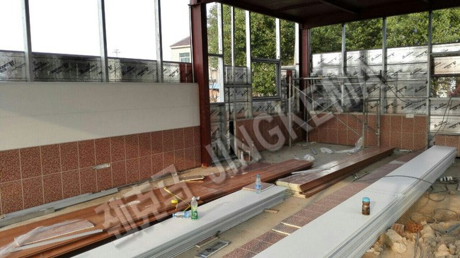 Steel wall panels simultaneous installation